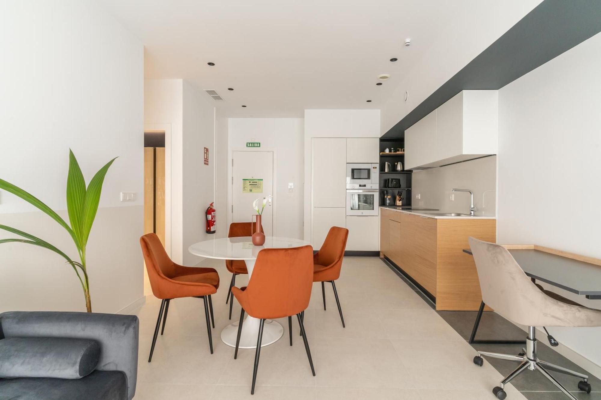 Canillas Apartments Madrid Exterior photo